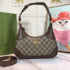 Gucci Hobo Bags